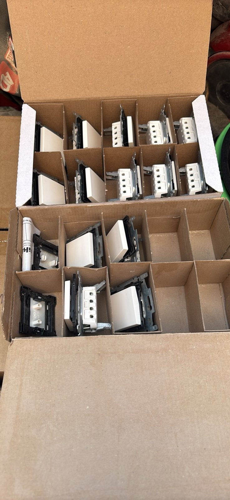 Assortiment Niko Schakelaars Wit, Doe-het-zelf en Bouw, Ophalen, Nieuw, Schakelaar