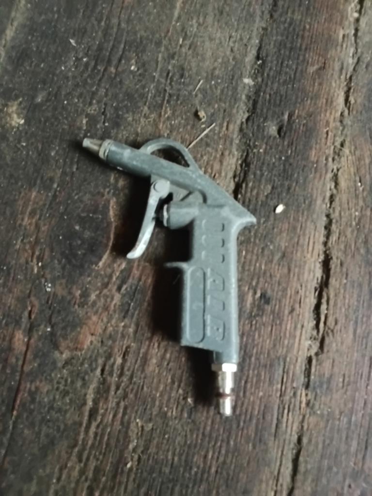 Pistolet a air, Enlèvement