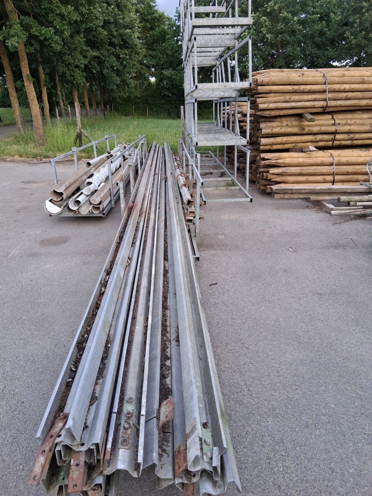 Liggers voor dakbedekking., Doe-het-zelf en Bouw, Steigers, Ophalen