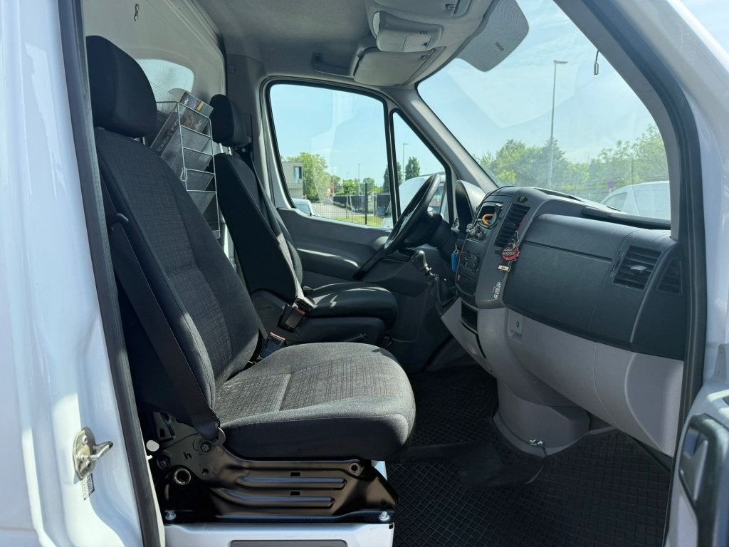 Mercedes-Benz Sprinter 313 (Stock ID 54183) — 19