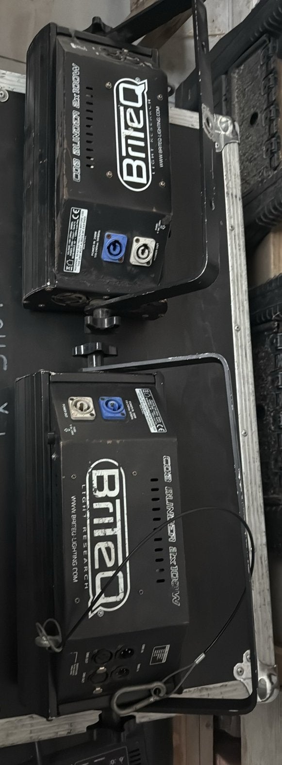 2 x œillères Briteq, 2 x 100 watts, Musique & Instruments, Lumières & Lasers, Enlèvement, Comme neuf