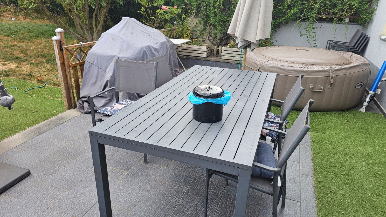 Table de jardin extensible 6-8 avec 8 chaises, Ophalen