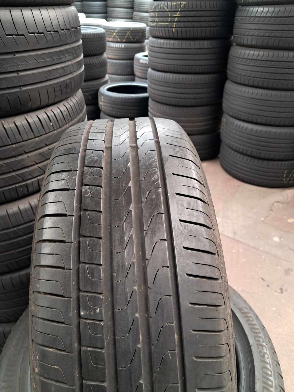 22550r18 225 50 r18 225/50/r18 PIRELLI BRIDGESTONE avec mont
