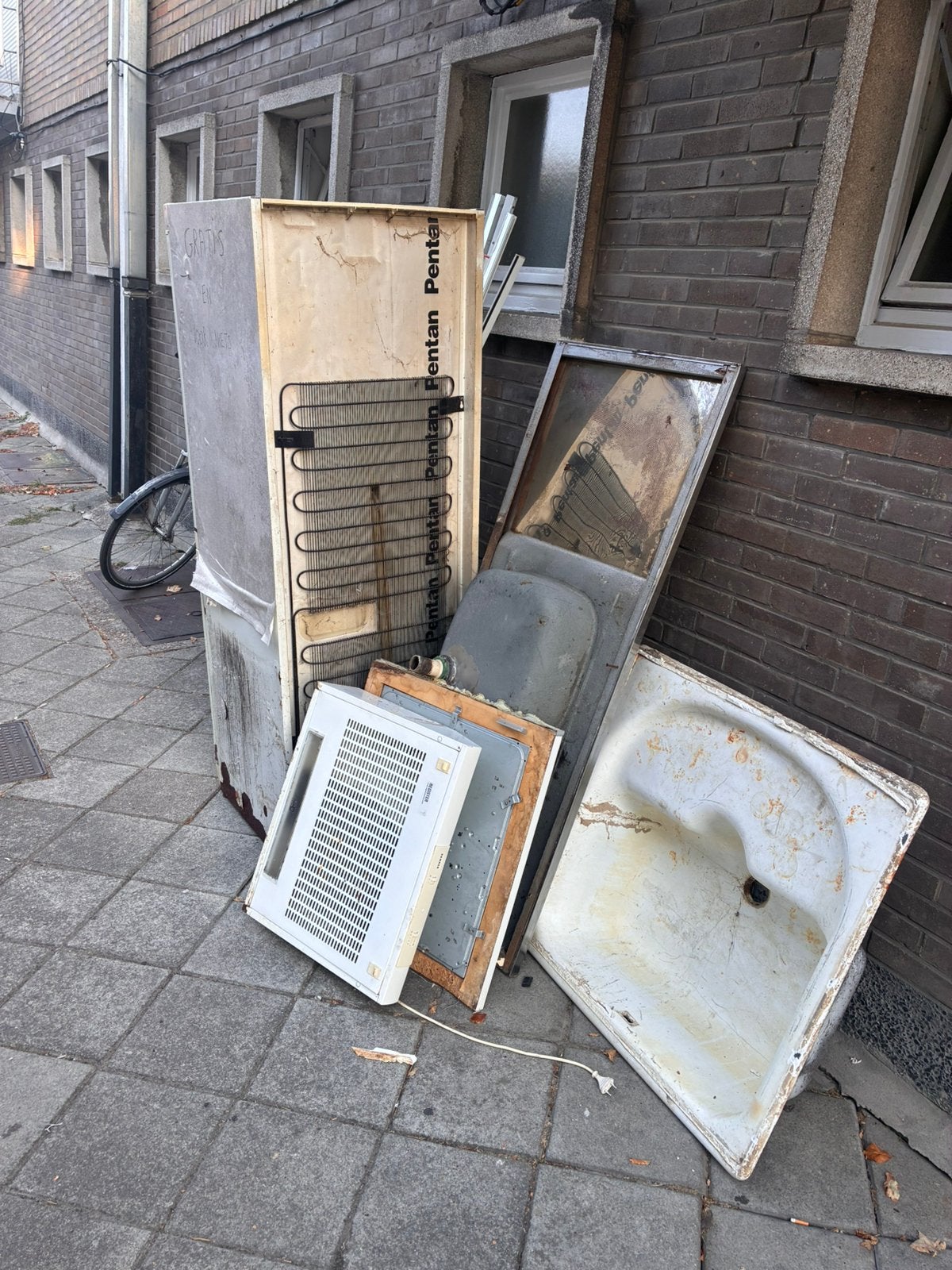 Oud ijzer gratis ophalen lokeren, Enlèvement, Utilisé