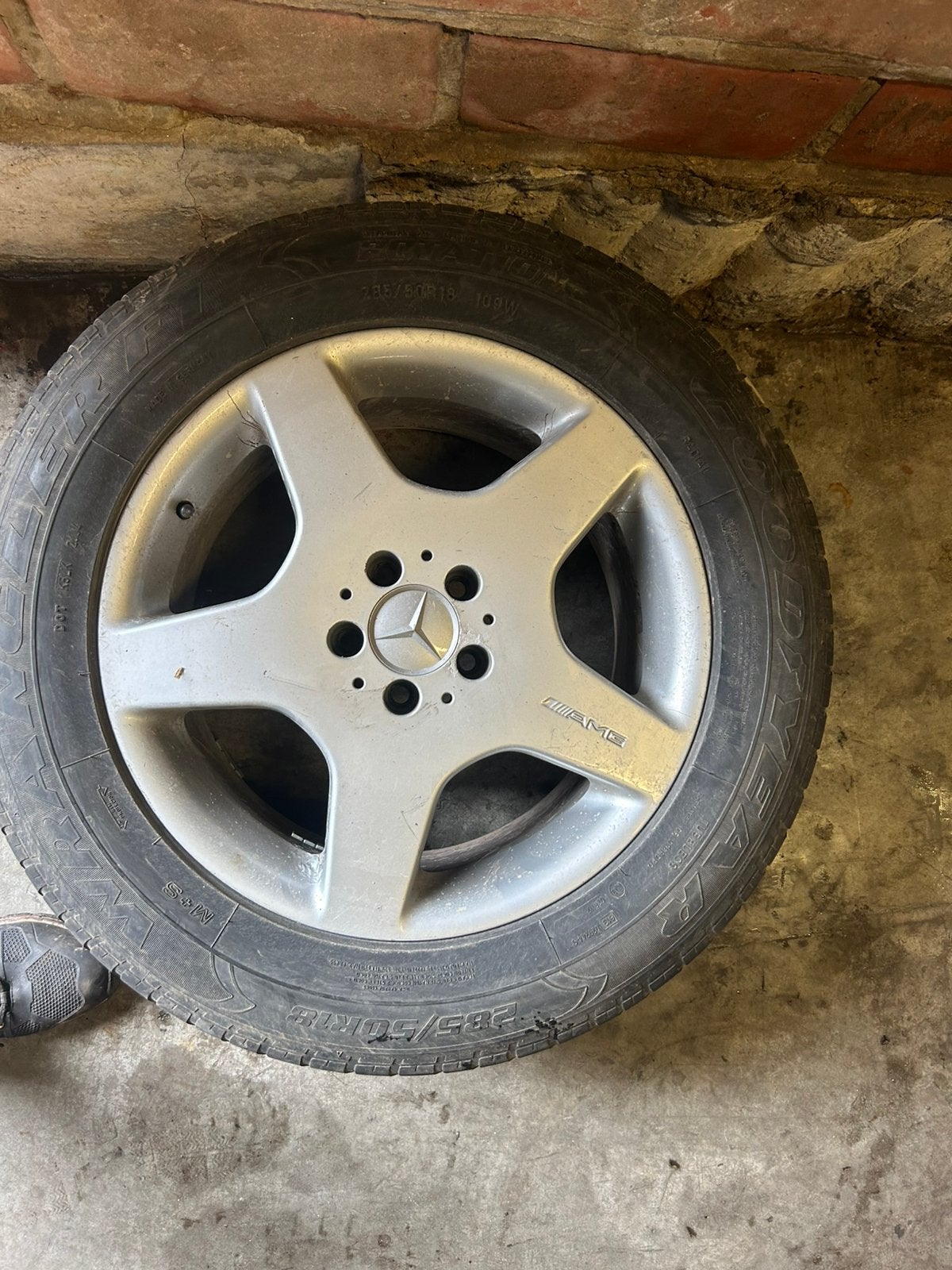 18" amg velgen mercedes w163, Ophalen, Velg(en)