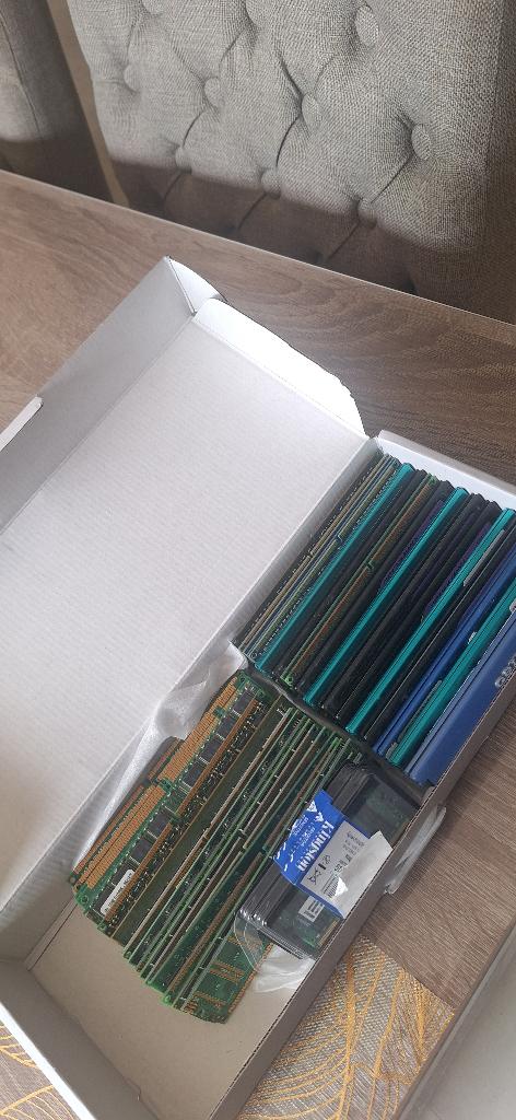 DDR memory geheugen, Computers en Software, RAM geheugen, Ophalen of Verzenden, Zo goed als nieuw, DDR, 1 GB of minder
