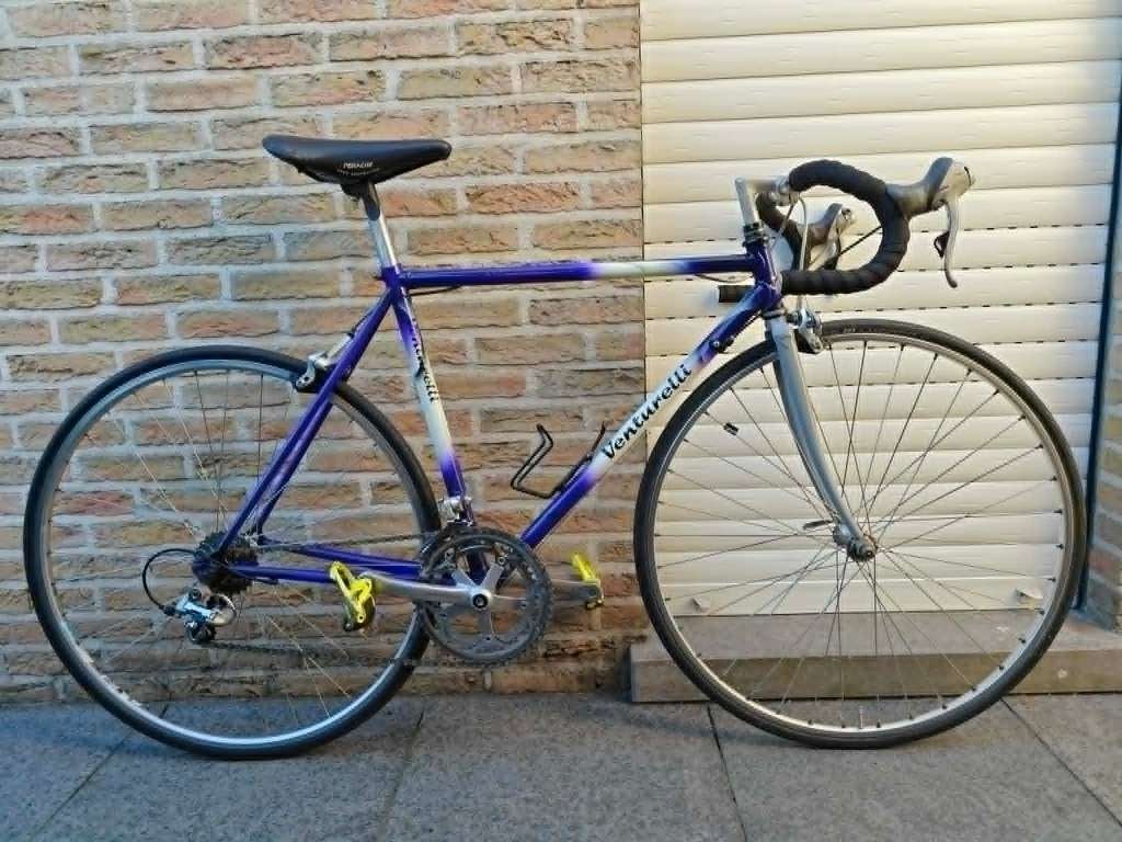 Retro koersfiets Venturelli, Ophalen