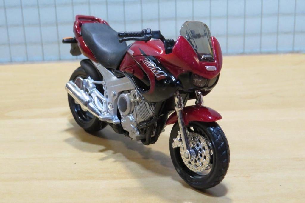 Yamaha TDM850 1:18 blister, Enlèvement ou Envoi, Neuf, Moteur, Maisto