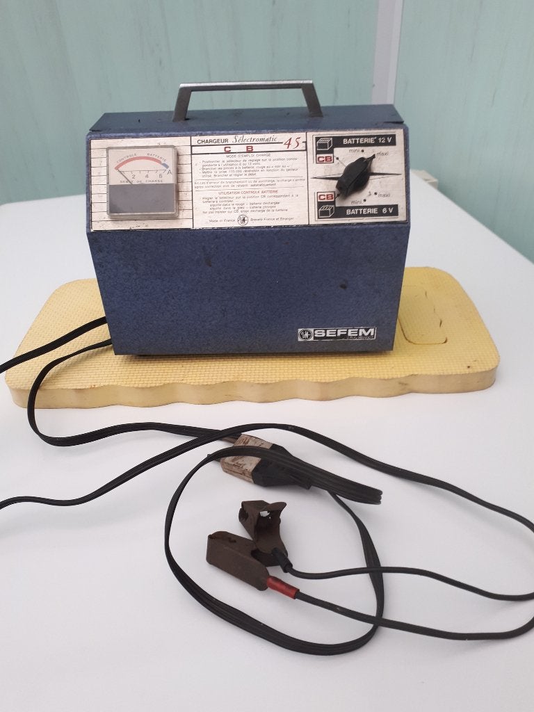 chargeur de voiture 6 ampères, Enlèvement