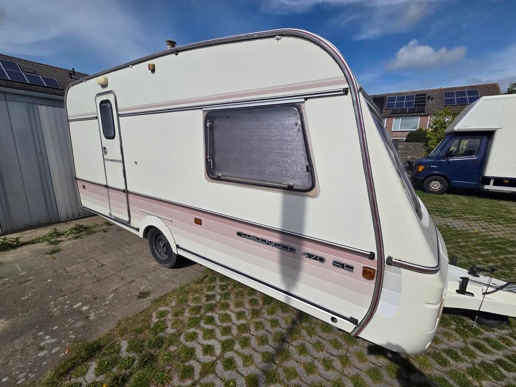 swift challenger 470 met voortent, Standaardzit, Particulier, Openslaande ramen, 4 tot 5 meter
