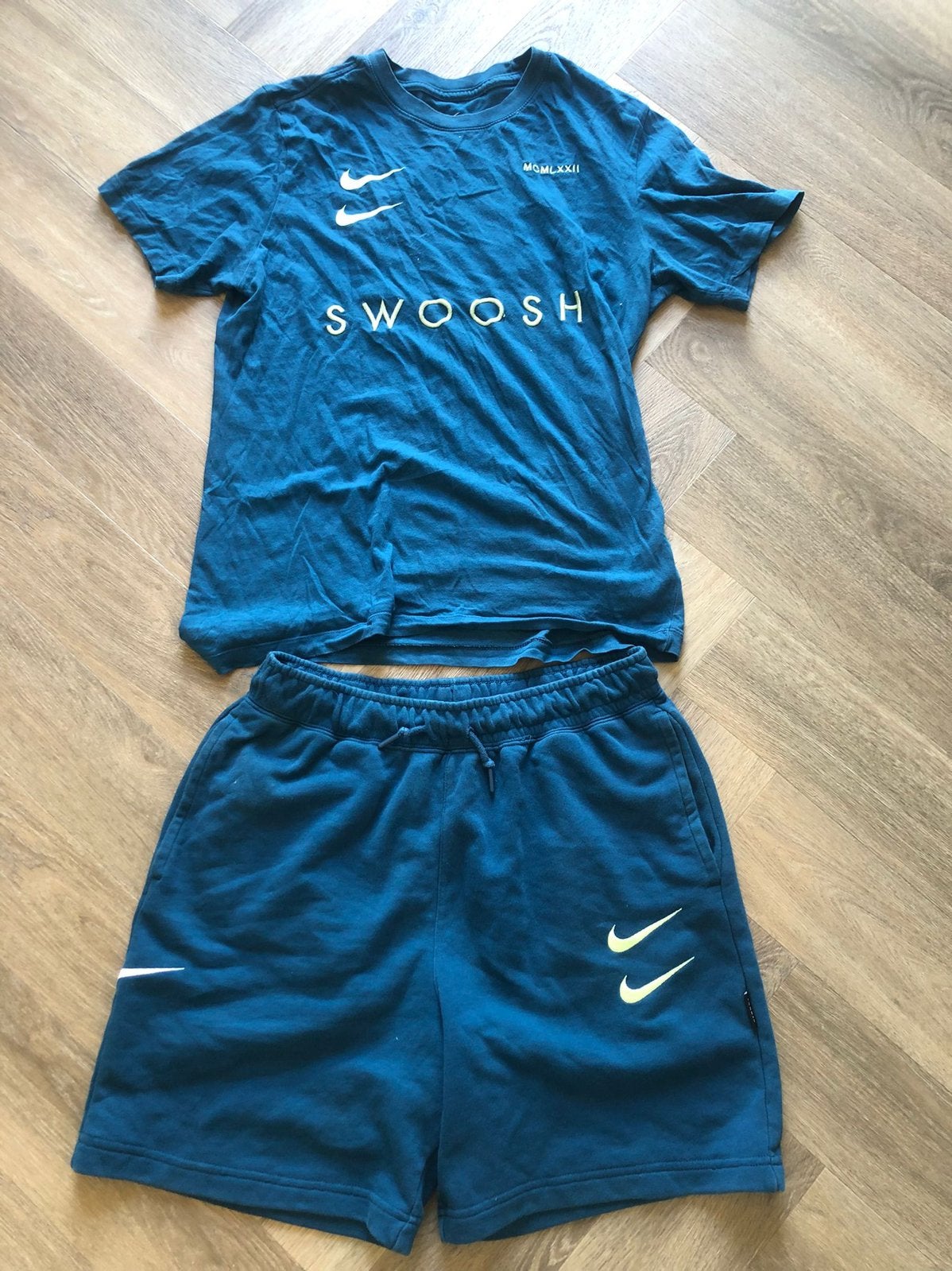 Nike trainingspak kort - Maat S/M, Ophalen of Verzenden, Zo goed als nieuw