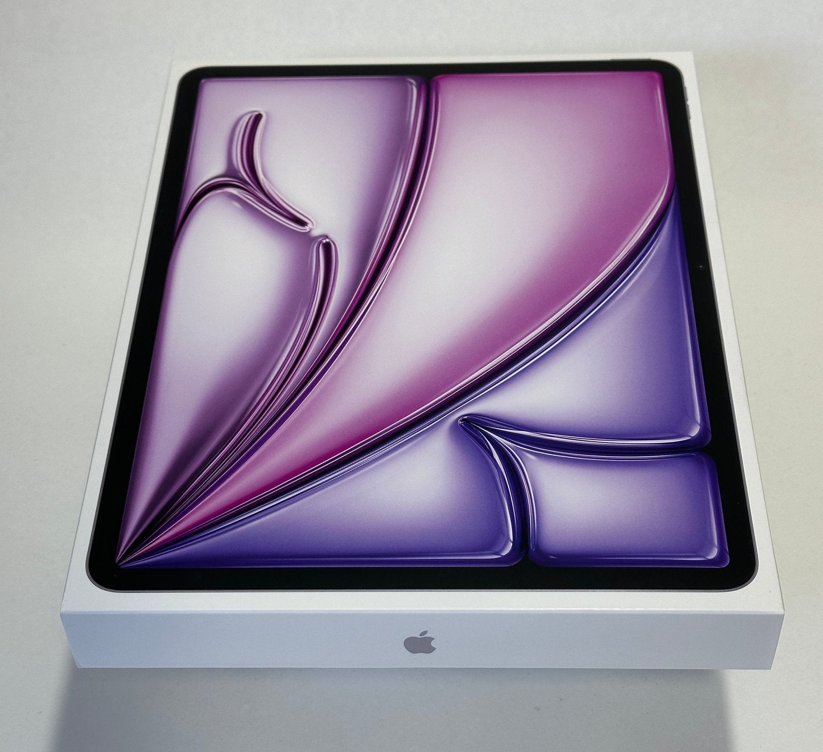 iPad Air 13 inch M2 256GB, Starlight & Purple Nieuw in Doos, Computers en Software, Apple iPads, Nieuw, Apple iPad Air, Wi-Fi