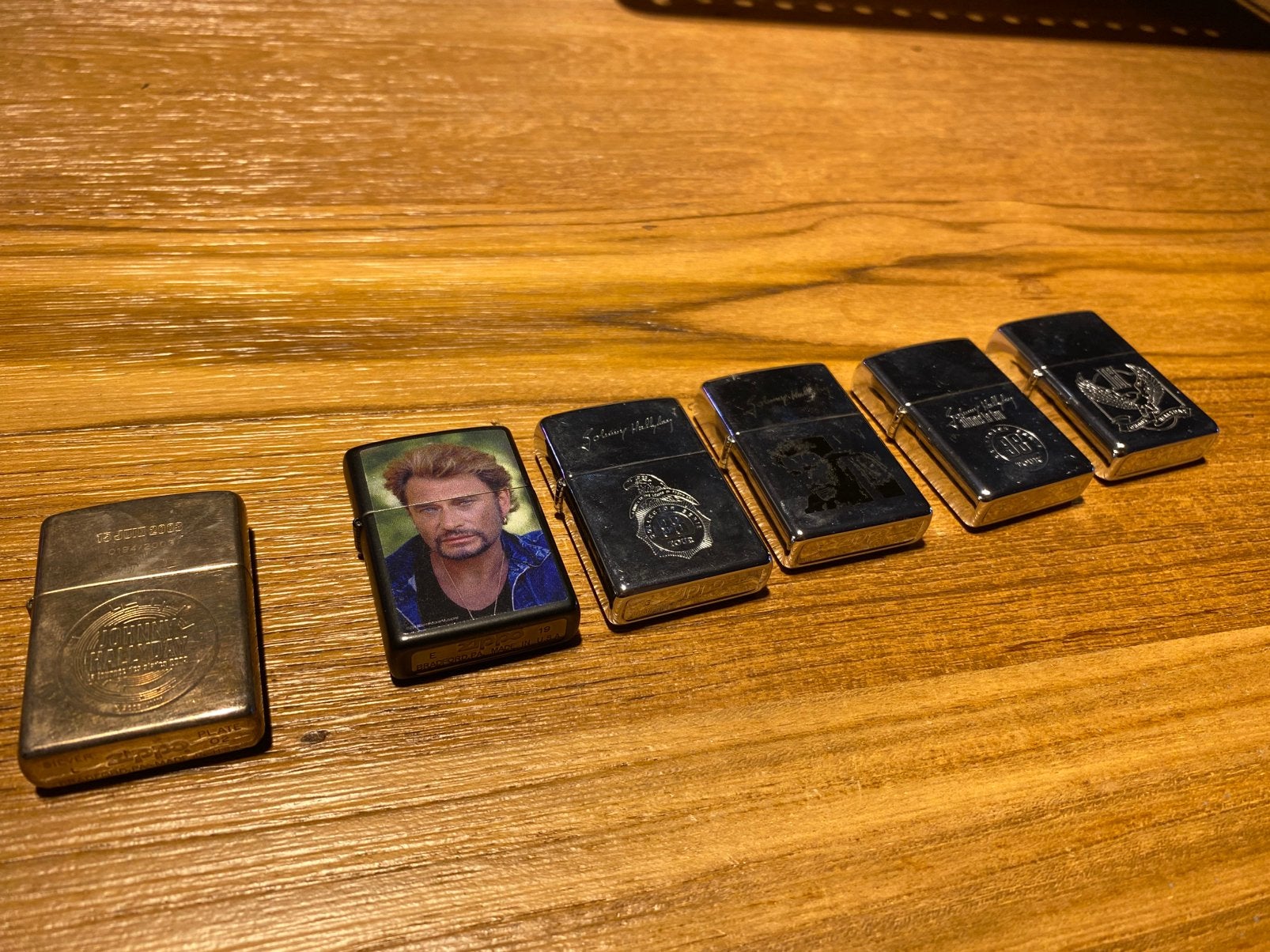 6 zippo’s Johnny Halyday, Ophalen of Verzenden, Zo goed als nieuw