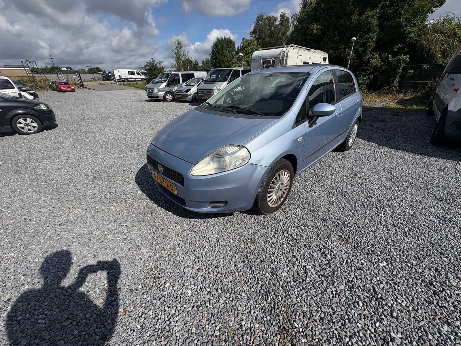 2006 - Fiat - Grande Punto - 1.4-16V Dynamique - Voiture, Autos, Fiat, Achat, Entreprise, Grande Punto, MPV ou Monospace