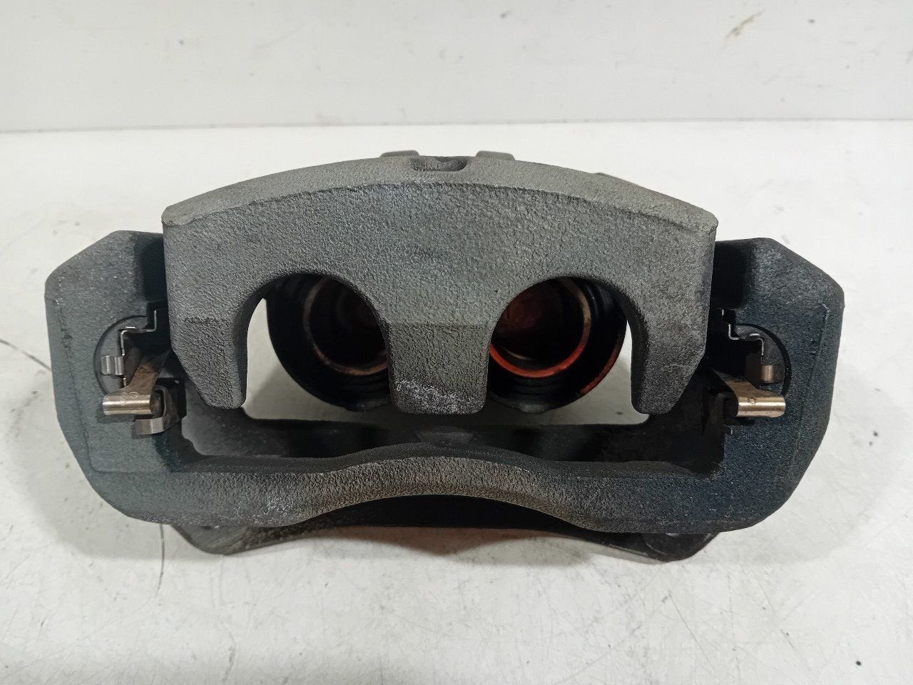 Remklauw rechts voor Lexus ES, Onderdelen@venauto.nl, Van der Ven Autorecycling B.V., Gebruikt, Ettenseweg 76, 4706 PB Roosendaal, The Netherlands