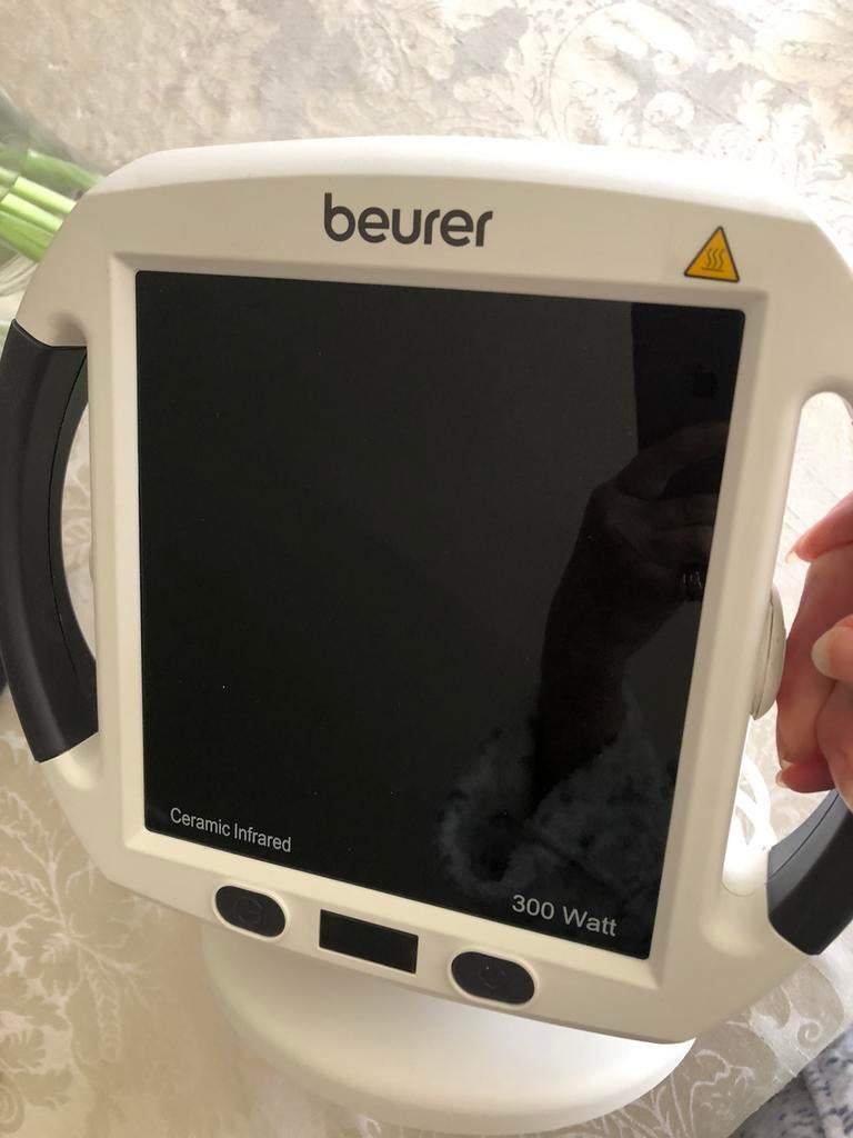 Infraroodlamp, merk BEURER 300 Watt, Elektronische apparatuur, Ophalen, Zo goed als nieuw