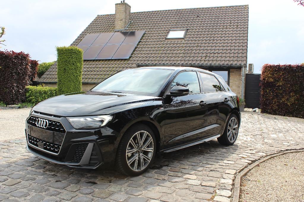 Audi A1 "S-line exterieur", Auto's, Automaat, Stof, A1, Zwart