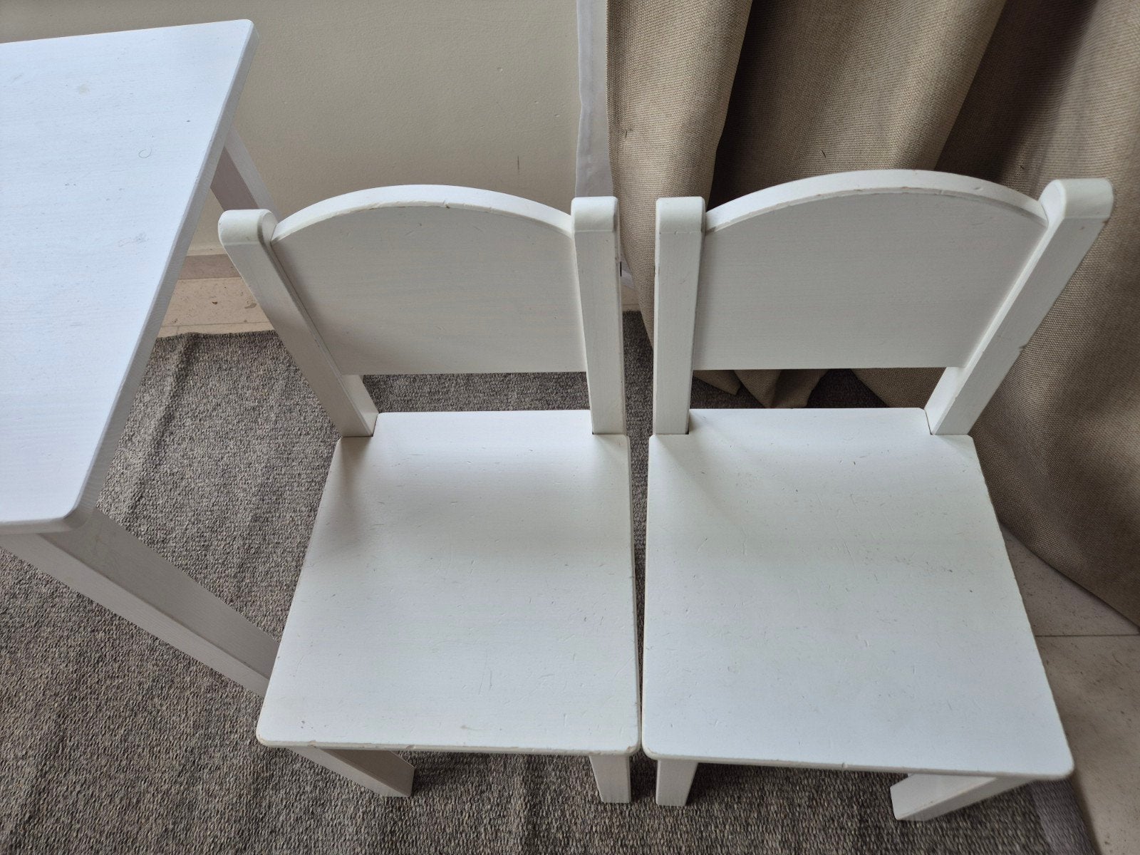 Table pour enfants IKEA SUNDVIK + 2 chaises - UTILISÉE, Enlèvement