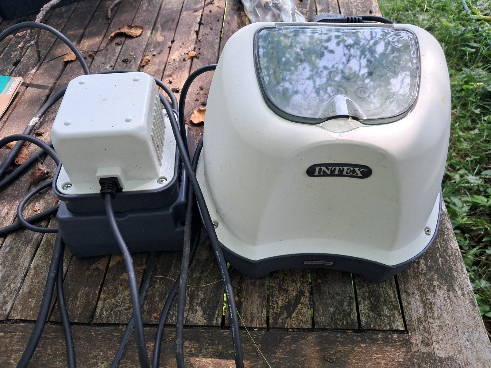Intex Krystal Clear zoutwatersysteem met garantie, Tuin en Terras, Ophalen of Verzenden, Zo goed als nieuw, Reinigingsmiddel