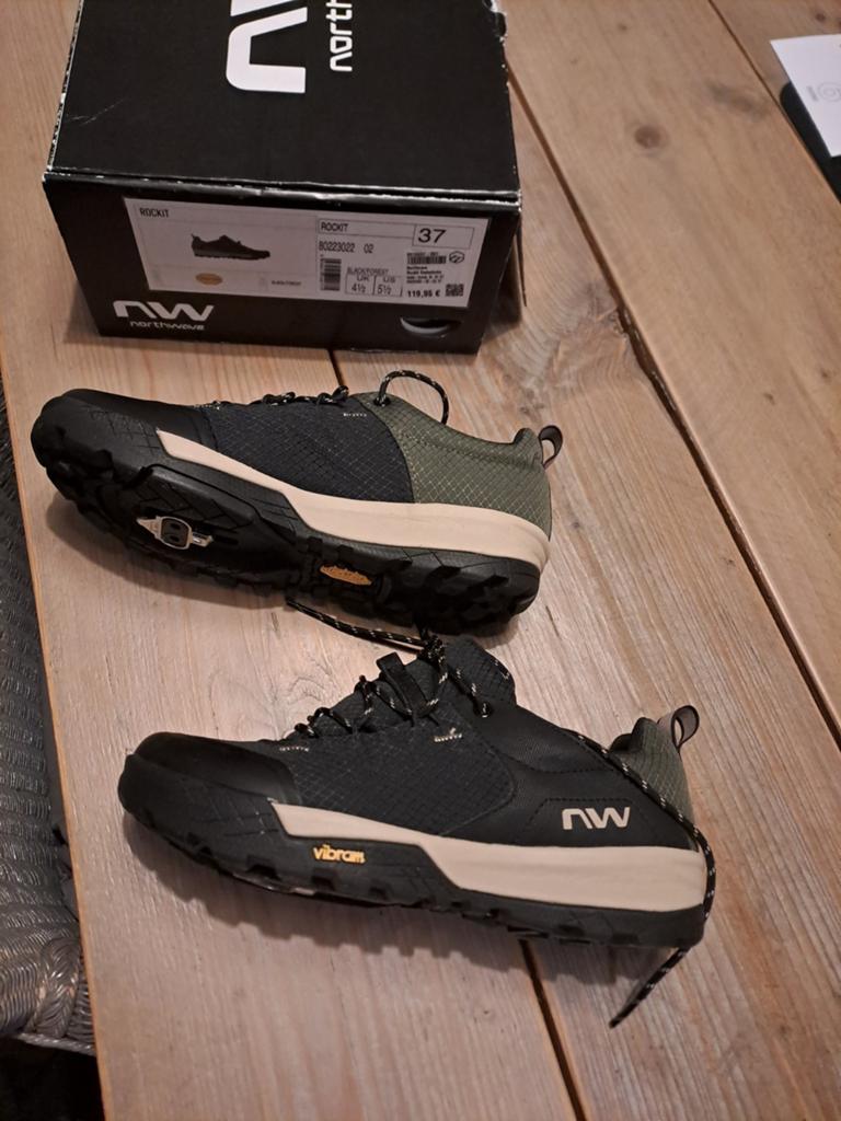 Chaussures atb, Vélos & Vélomoteurs, Neuf, Enlèvement ou Envoi, Femmes, Chaussures