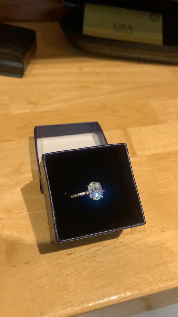 Diamant ring, Ophalen