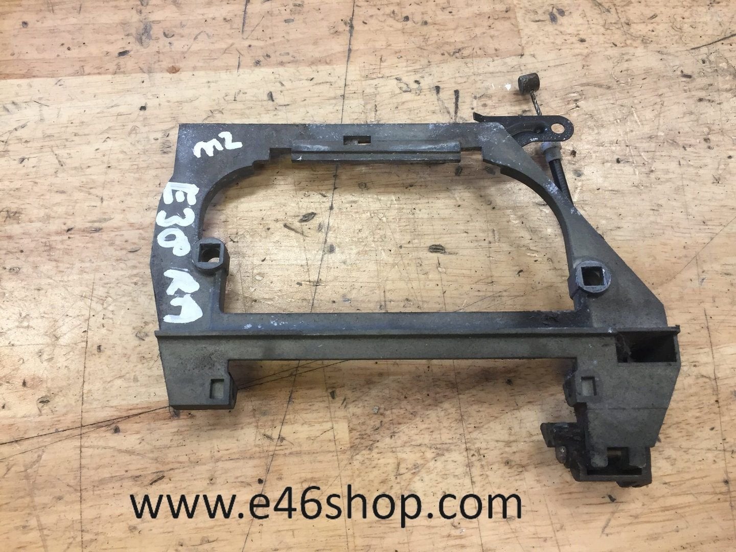 Deurgreep mechaniek rechts achter BMW E38, Autos : Pièces & Accessoires, Carrosserie & Tôlerie, Porte, BMW, Utilisé, Enlèvement ou Envoi