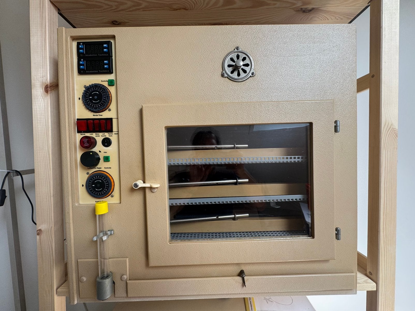 Grumbach broedmachine, Ophalen, Gebruikt, Kunststof, Broedkooi of Kweekkooi