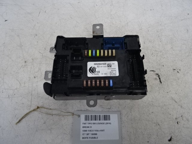 ZEKERINGKAST Fiat Tipo (356W / 357W) (00520631520), Gebruikt, Fiat