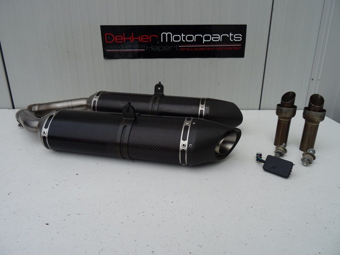 Akrapovic Hexanogal Carbon Dempers Yamaha YZF R1 2007-2008, Motoren, Ophalen of Verzenden, -, -, -