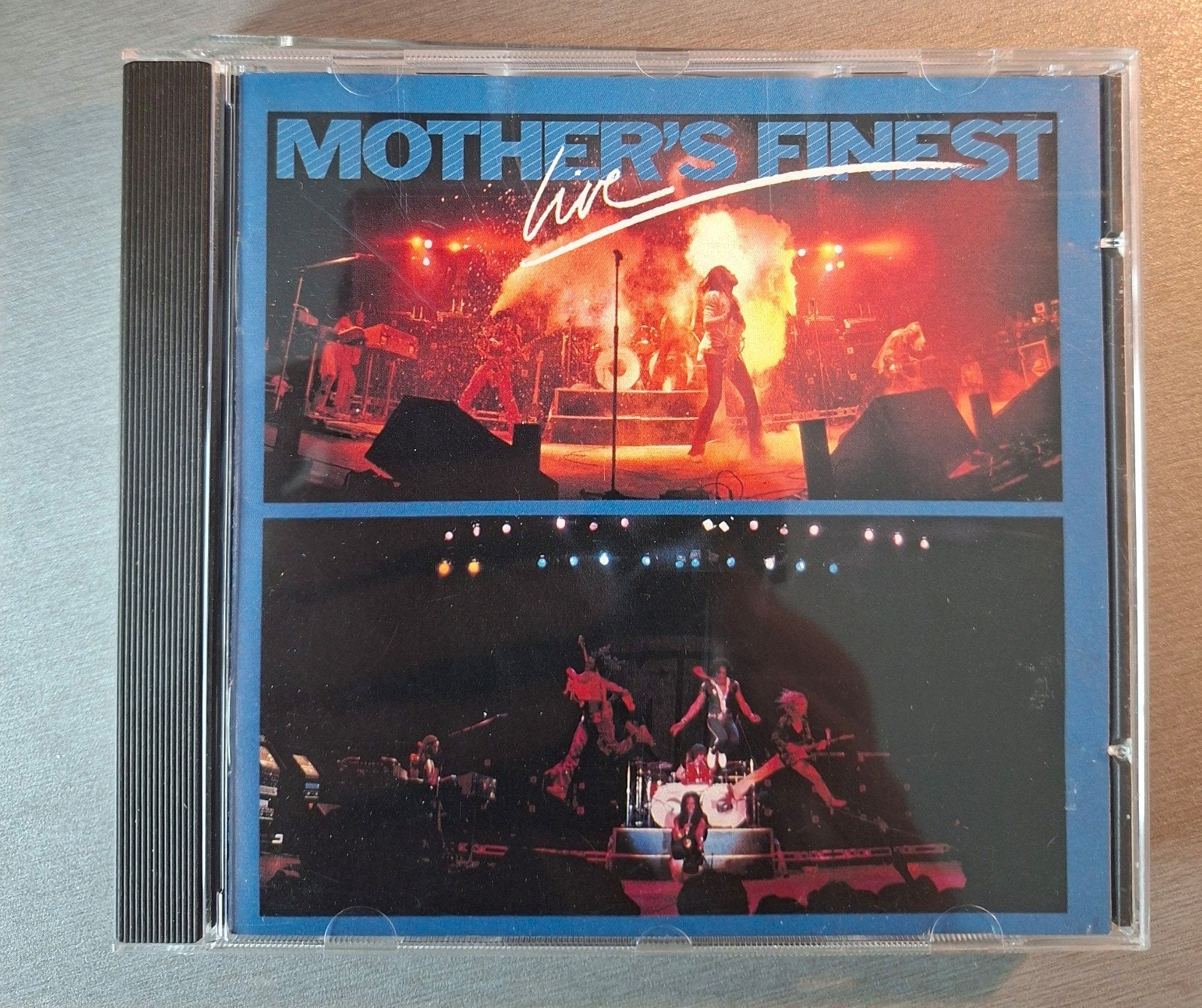 CD. Mother's Finest. En direct., Enlèvement ou Envoi, Utilisé