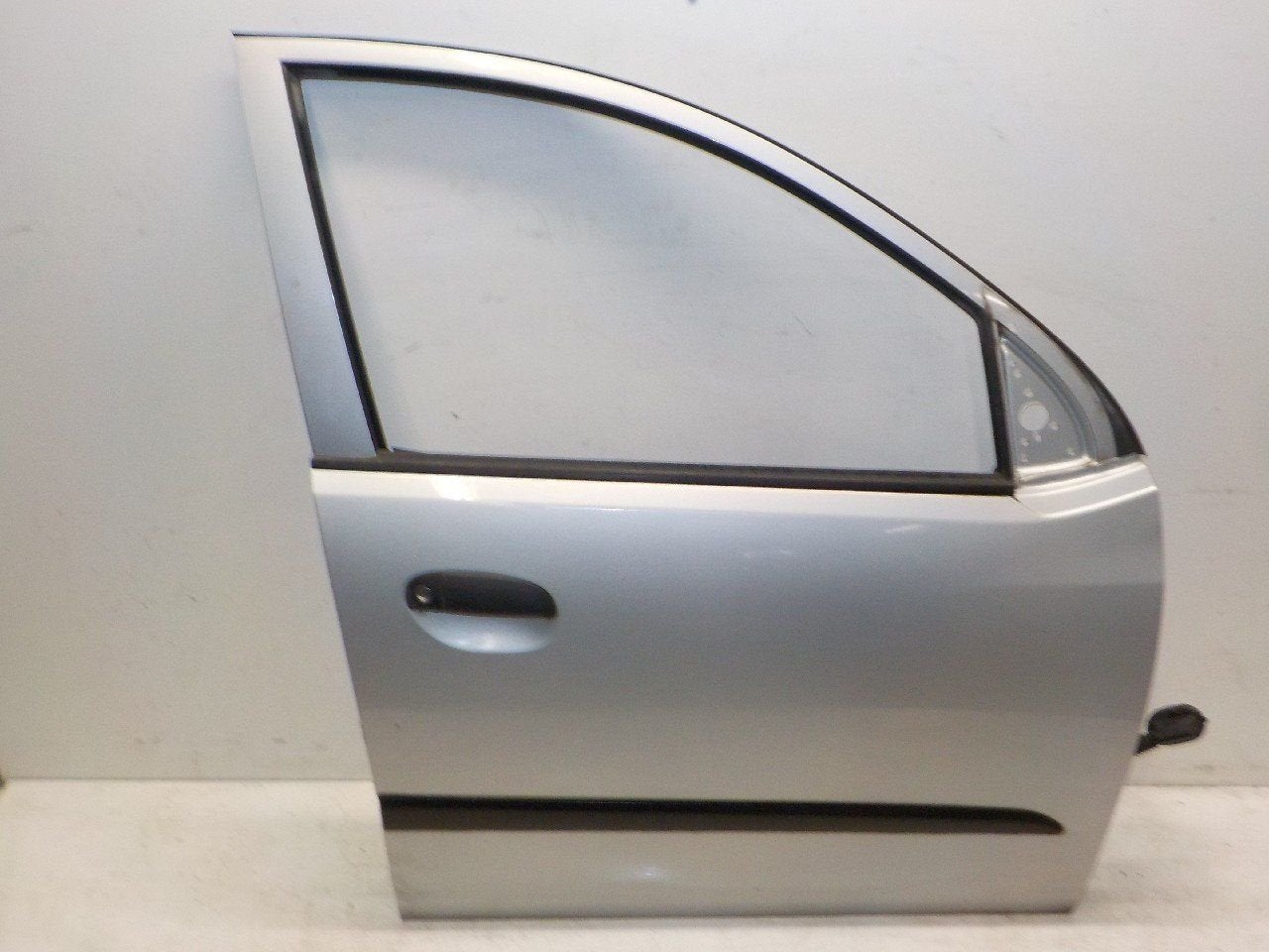 Portier rechts voor Hyundai i10, Onderdelen@venauto.nl, Van der Ven Autorecycling B.V., Gebruikt, Ettenseweg 76, 4706 PB Roosendaal, The Netherlands