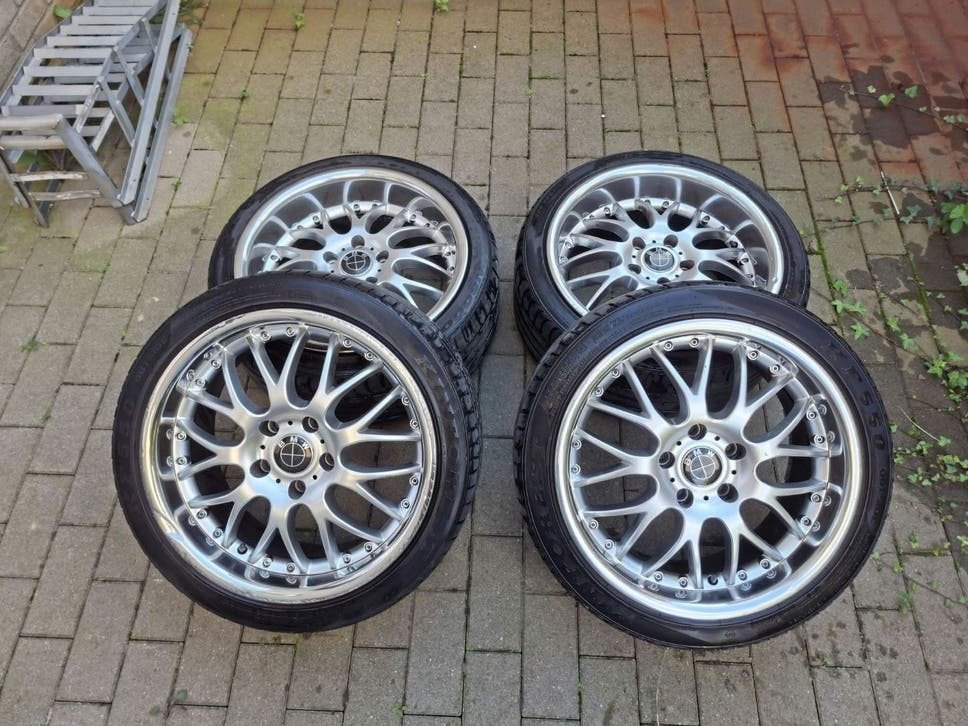 Jantes 5/120 18 pouces anciennement sur bmw e91 lci 320d, Autos : Pièces & Accessoires, Pneus et Jantes, Véhicule de tourisme