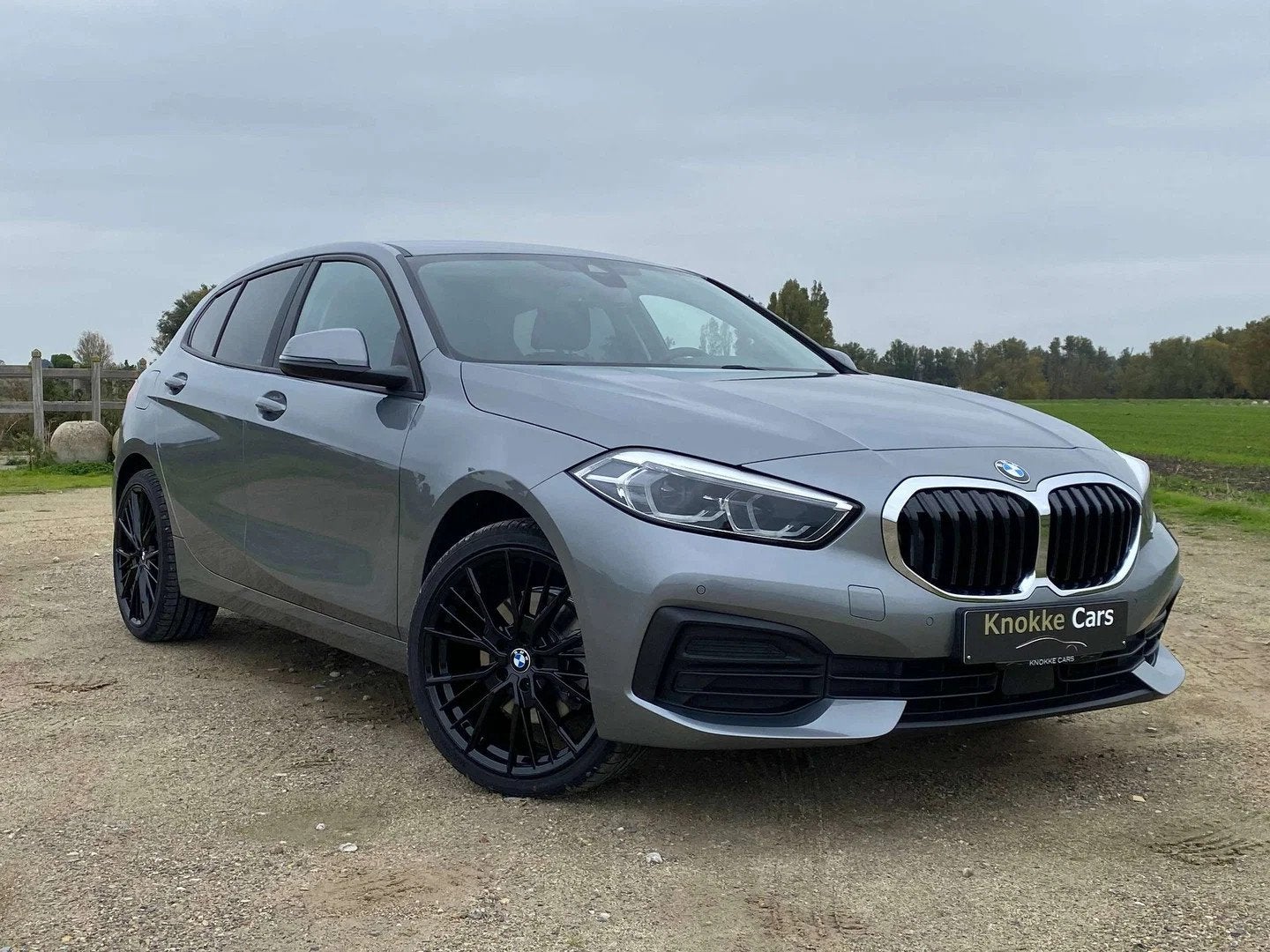 BMW 1 Serie 118 Live Cockpit,Apple carplay,Parkeerhulp,LED k, Auto's, Gebruikt, Zwart, https://public.car-pass.be/vhr/1b2ead9f-28fc-4297-84e7-8ca44d5ca56e