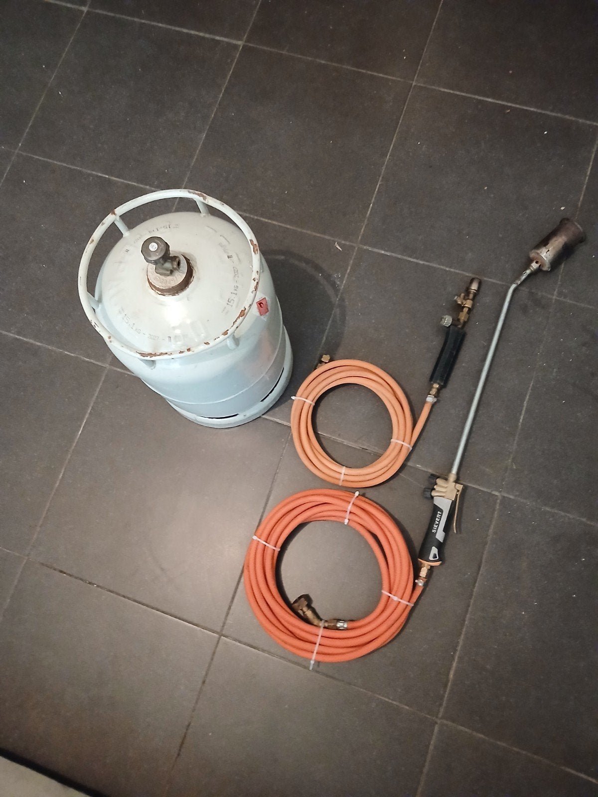 2  Severt gasbranders, Ophalen