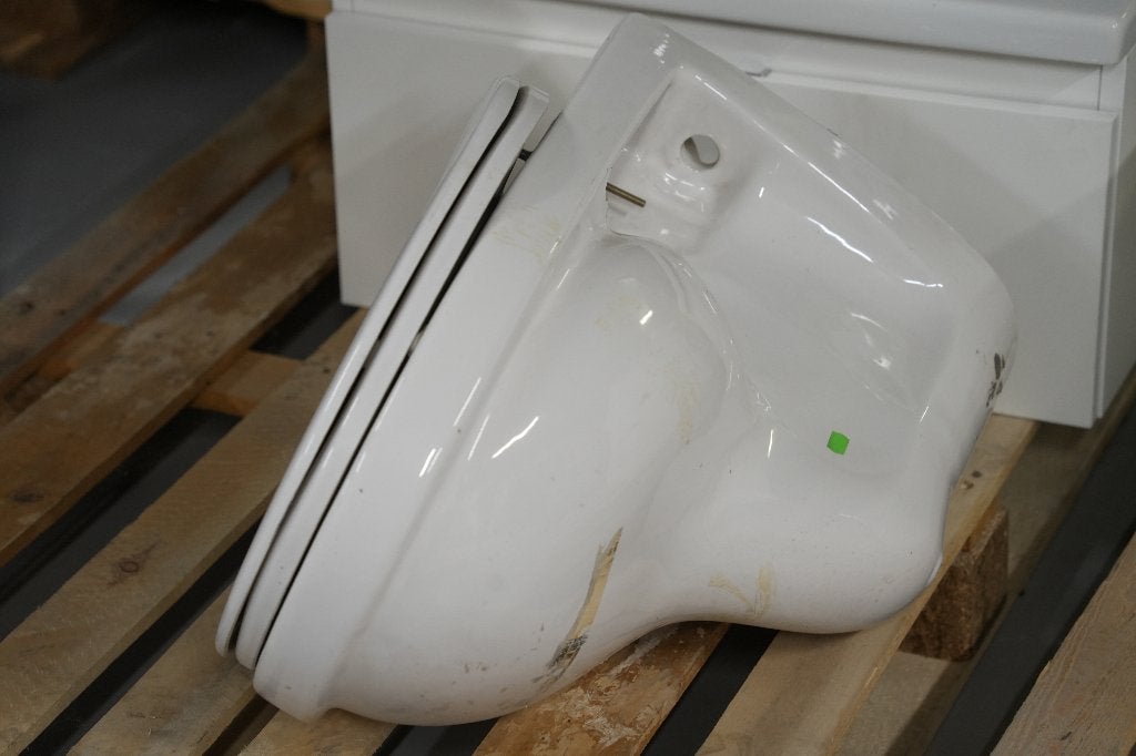 Hangtoilet, Enlèvement, Comme neuf