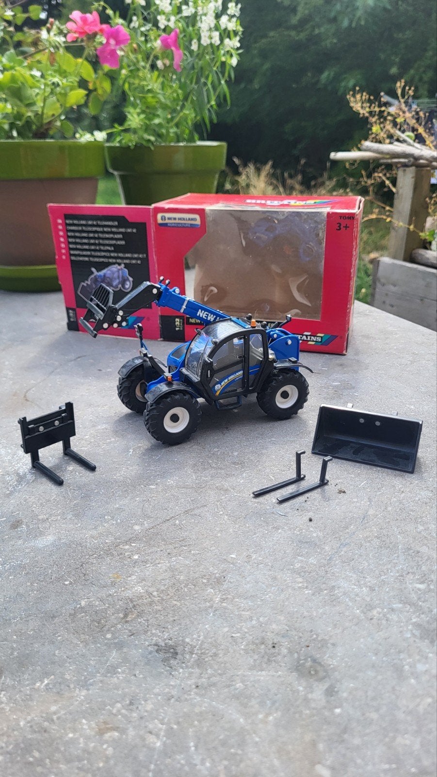 New holland LM7.42 1:32, Hobby & Loisirs créatifs, Voitures miniatures | 1:32, Enlèvement ou Envoi, Britains