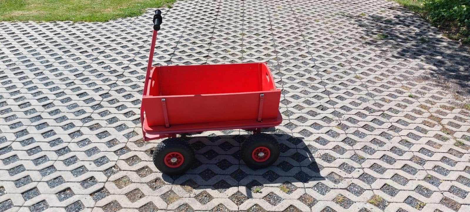 Chariot en bois/Petite charette-rouge., Enlèvement