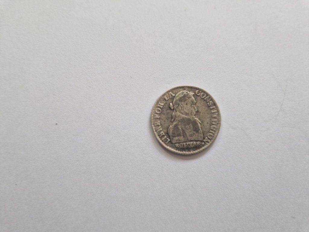 Lot de 2 pièces boliviennes en bolivar 1830, bonne affaire !, Enlèvement ou Envoi, Amérique du Sud, Série, Argent