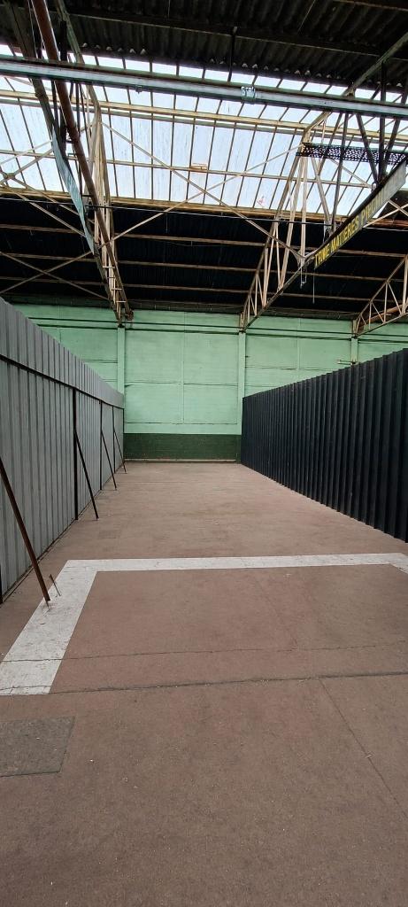 LOCATION DE BOX & BUREAUX – GILLY, Immo, Garages en Parkeerplaatsen, Charleroi
