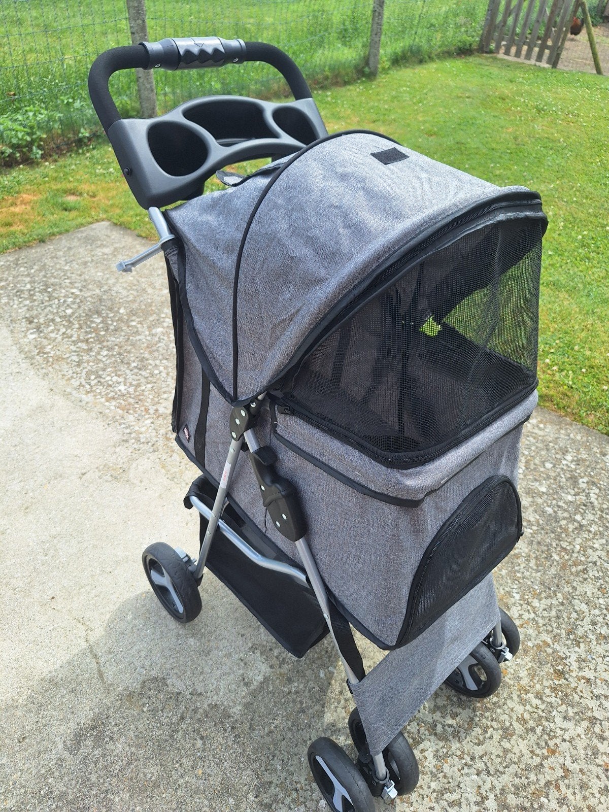 Poussette pour chien neuve, Animaux & Accessoires
