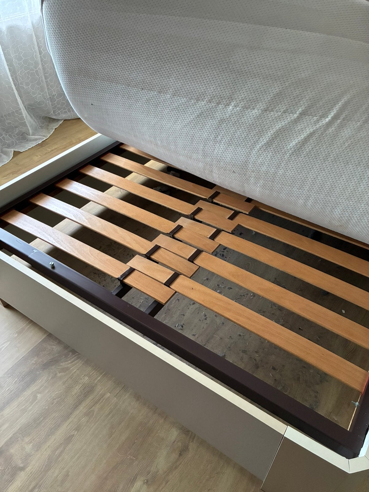 Gratis bed incl nachtkastjes en lattenbodem, Huis en Inrichting, Ophalen, Gebruikt