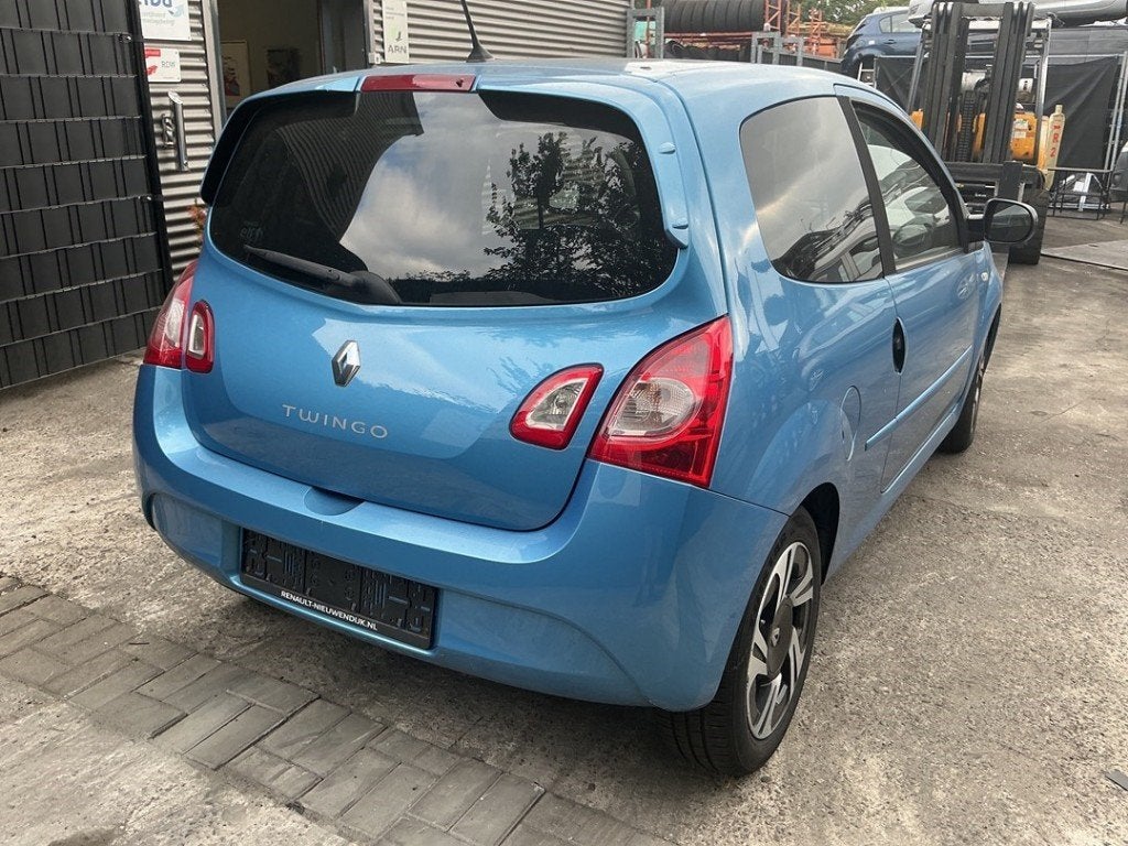 SCHOKBREKER RECHTS ACHTER Renault Twingo II (CN), Gebruikt, Renault, Peter-Huppertz-Straße 5
51063  Köln, DE, Dialog.deutschland@renault.de