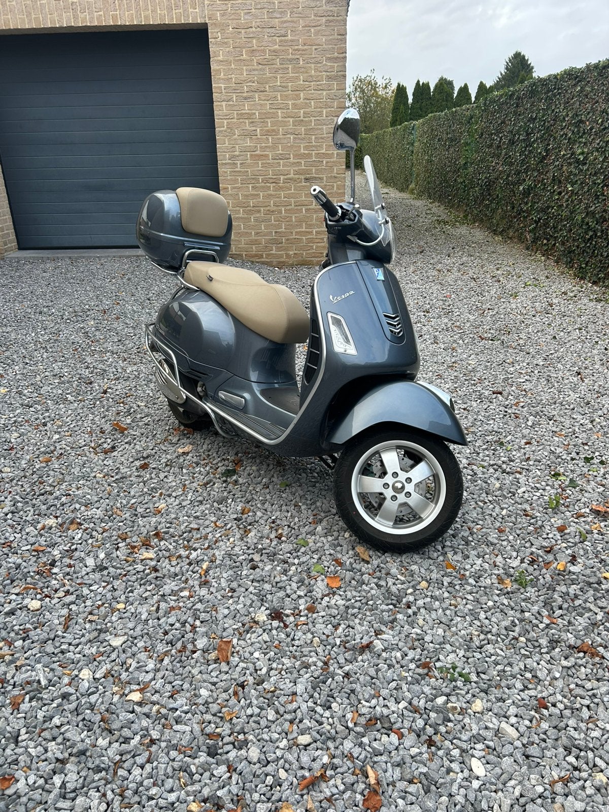 Mooie gts 250 ie, Vélos & Vélomoteurs, Scooters | Vespa, Autres modèles, Comme neuf, Enlèvement