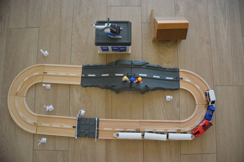 Houten speelgoedbaan, Ophalen