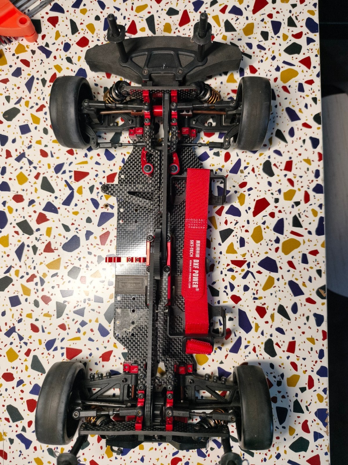 Voiture RC piste 1/10 SNRC R3-C V2, Hobby & Loisirs créatifs