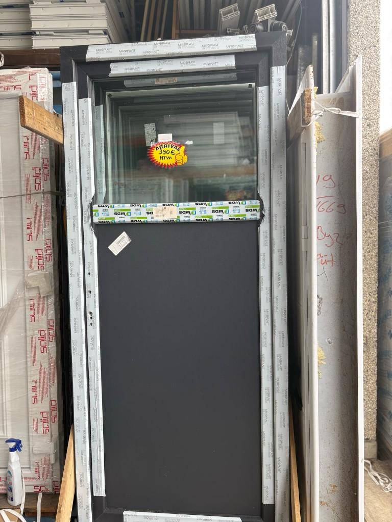 Porte en pvc anthracite poignée comprise, Enlèvement, Neuf