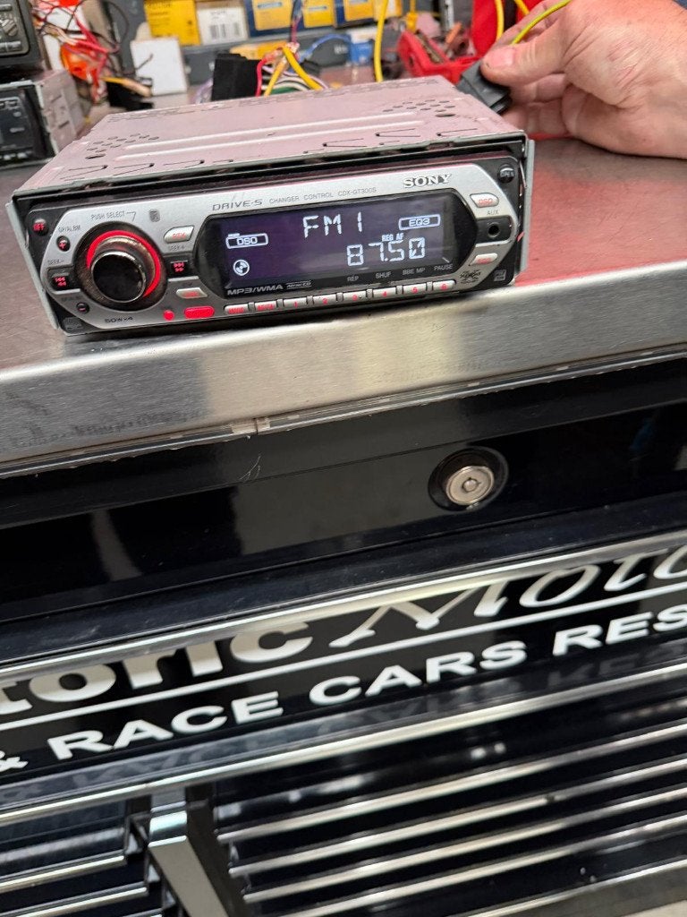 Autoradio Sony CDX-GT300S, Ophalen of Verzenden, Zo goed als nieuw