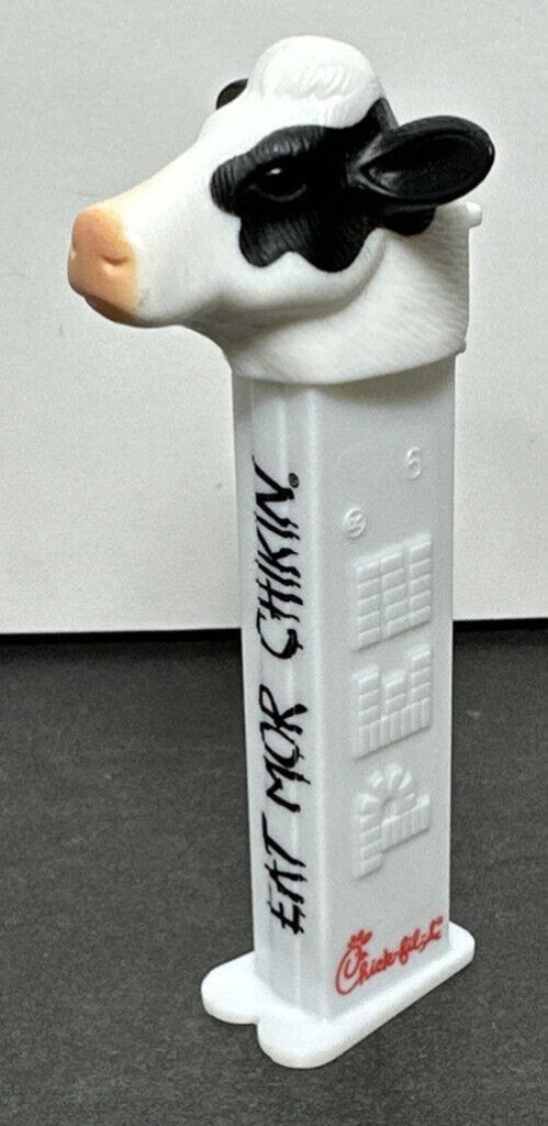 PEZ Chick-fil-A Cow - Eat More Chicken - Distributeur PEZ, Enlèvement ou Envoi, Comme neuf