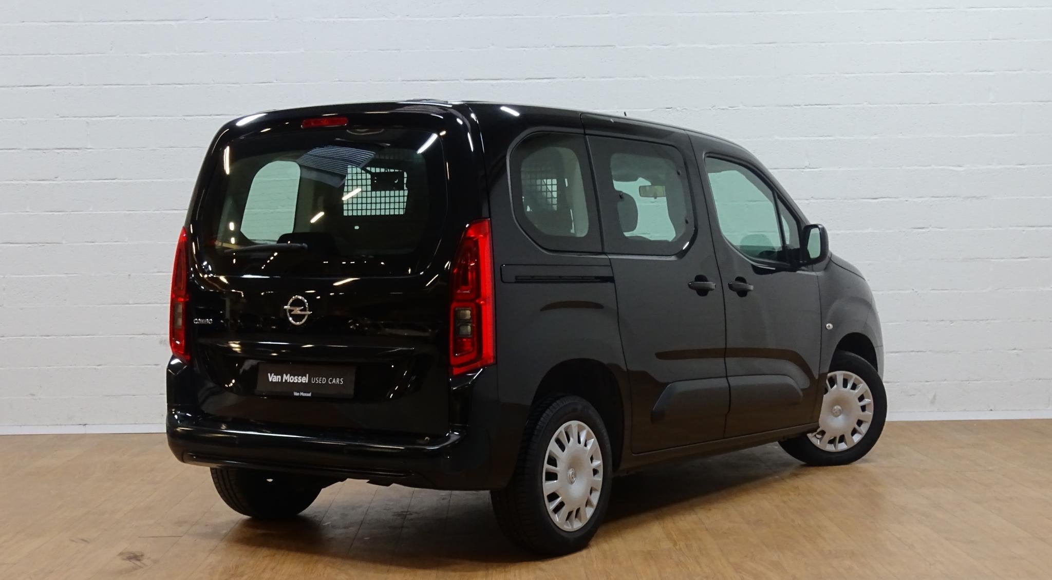 Opel Combo mpv 1.5d, Autos, Opel, 4 portes, Entreprise, 149 g/km, Noir