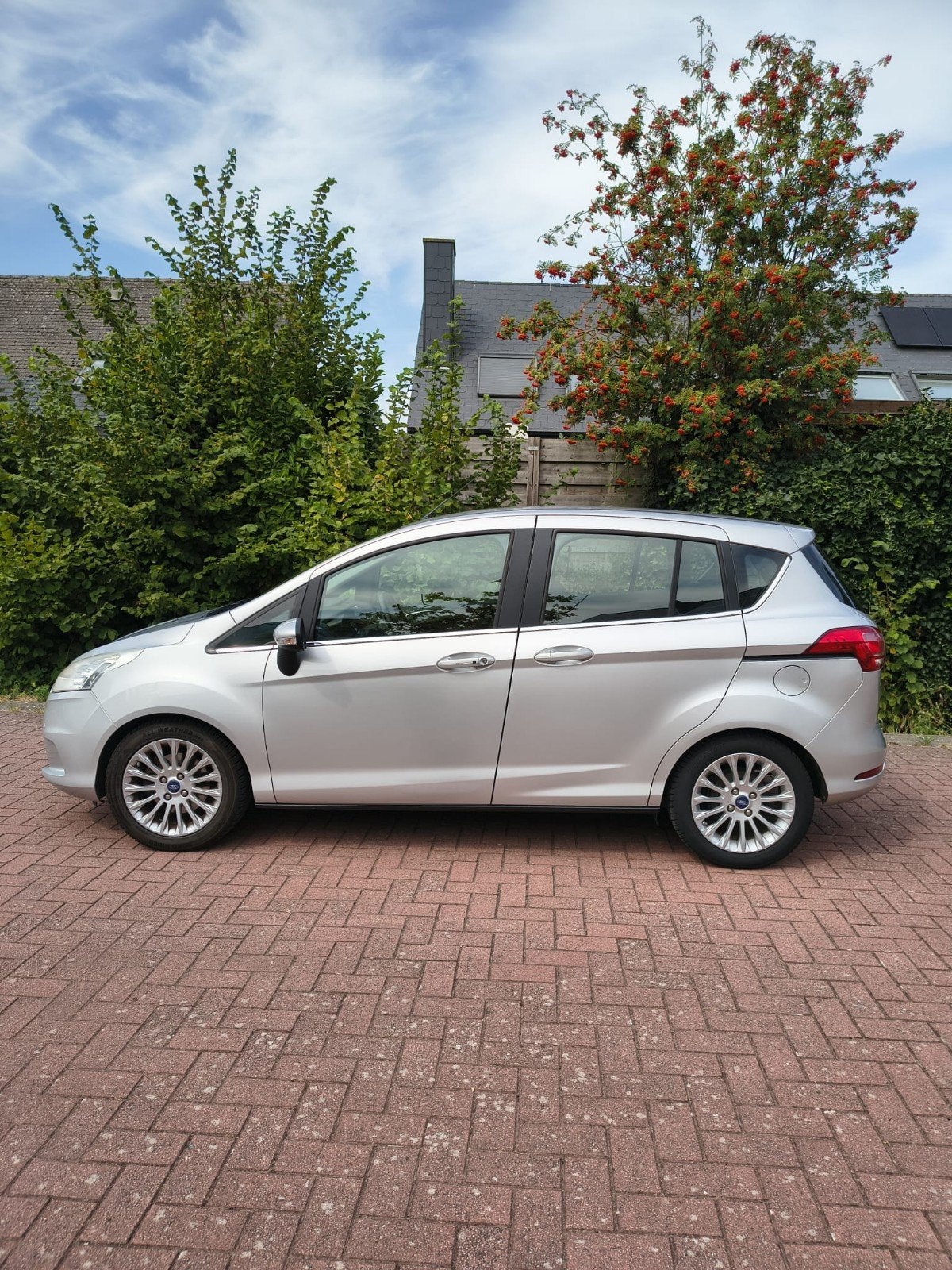 B-Max Titanium vente   raison  voiture société, Autos, Argent ou Gris, Achat, Entretenue par le concessionnaire, Noir